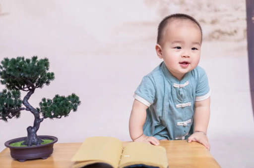 枝江宝宝爱吐奶是什么原因