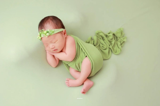 枝江宝宝趴着睡是积食吗